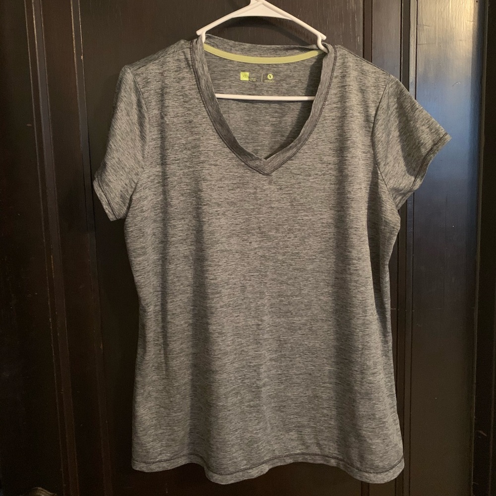 🛍 4/$20 🛍 Gray V-Neck Athletic Dri-Fit Tee